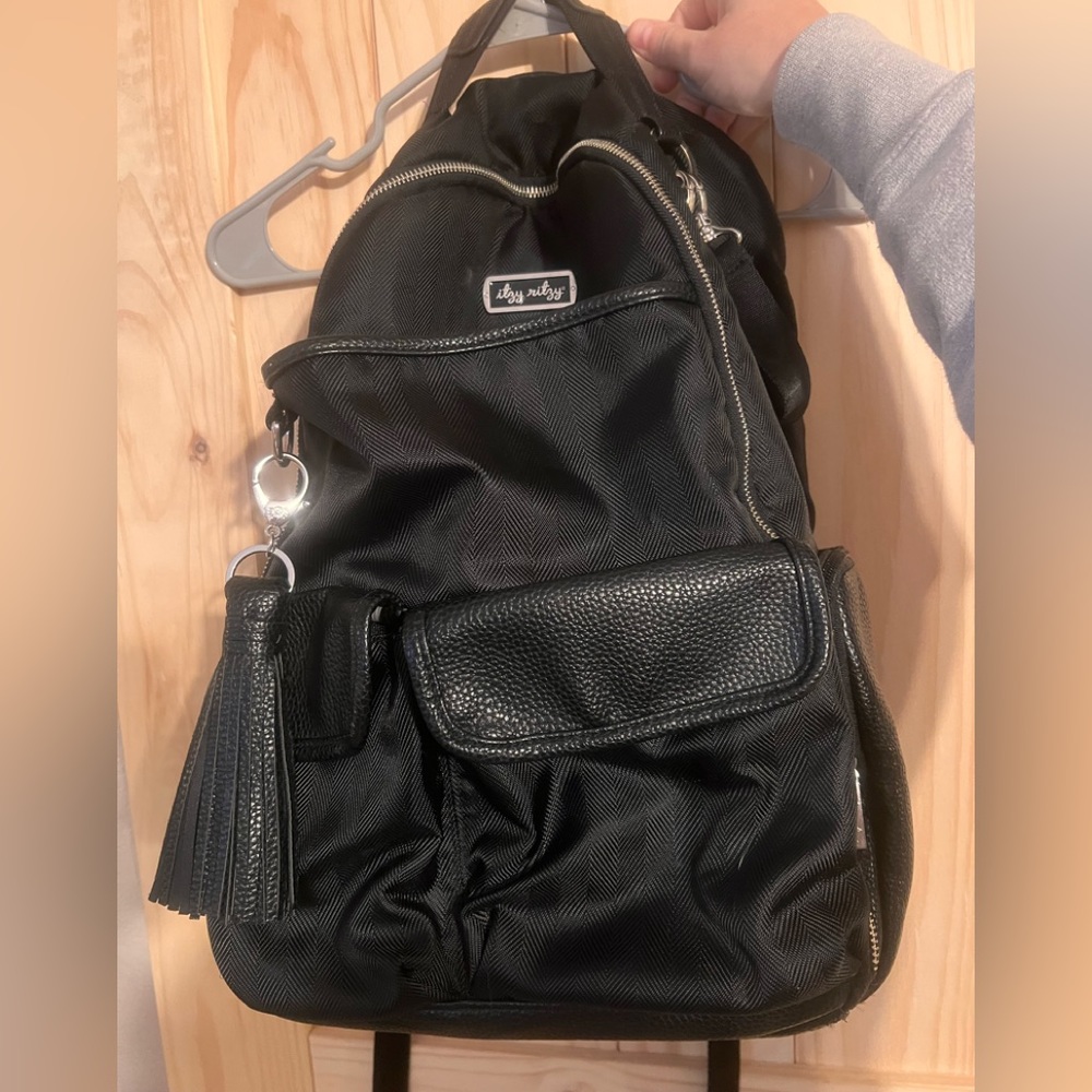 It’s ritzy diaper bag backpack